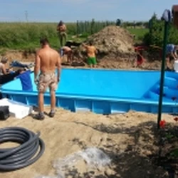 Stavba baz&eacute;nu Praha