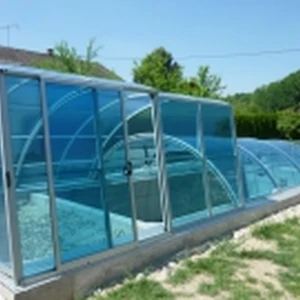 Atypické zastřešení Practic s vysokým segmentem Harmony

